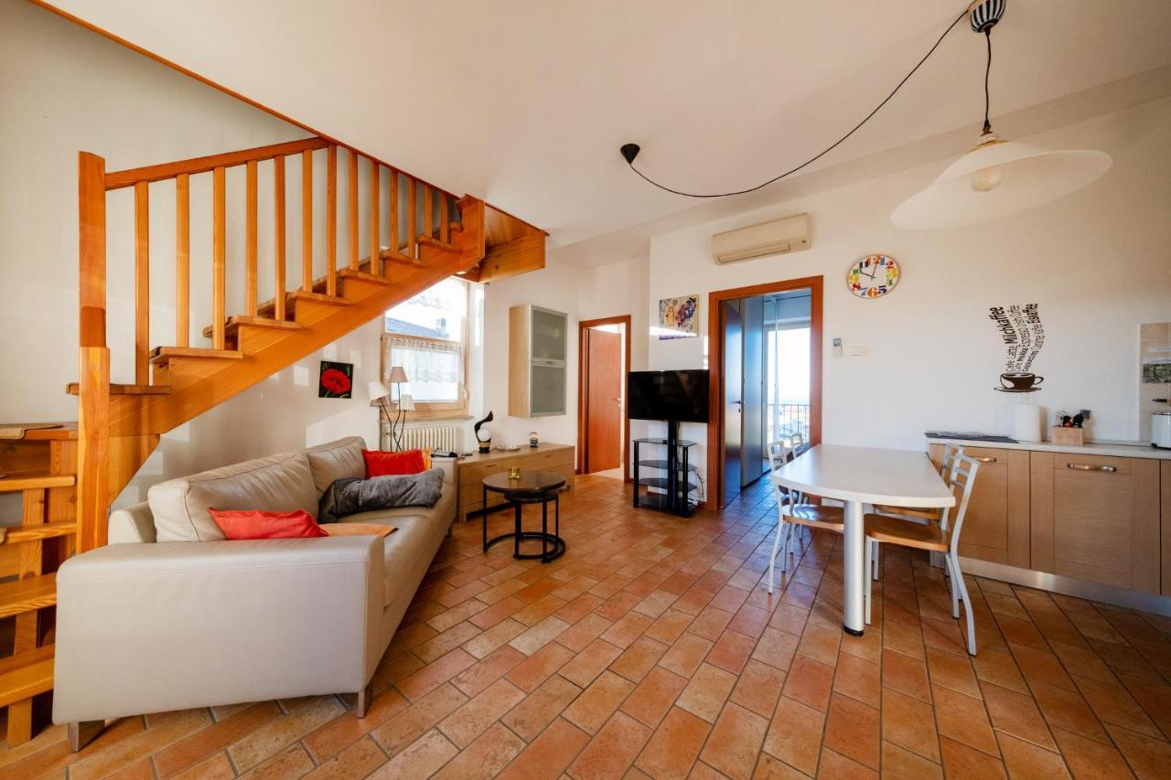 Apartmentsgarda - Rosa Chiare Bardolino Buitenkant foto