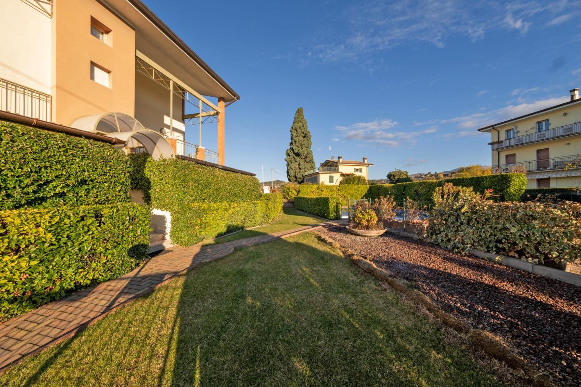 Apartmentsgarda - Rosa Chiare Bardolino Buitenkant foto