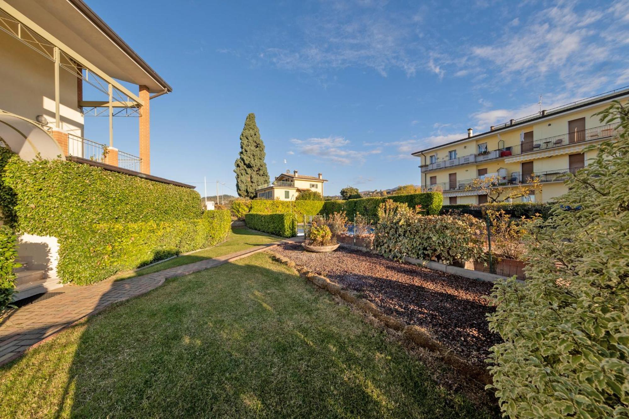 Apartmentsgarda - Rosa Chiare Bardolino Buitenkant foto