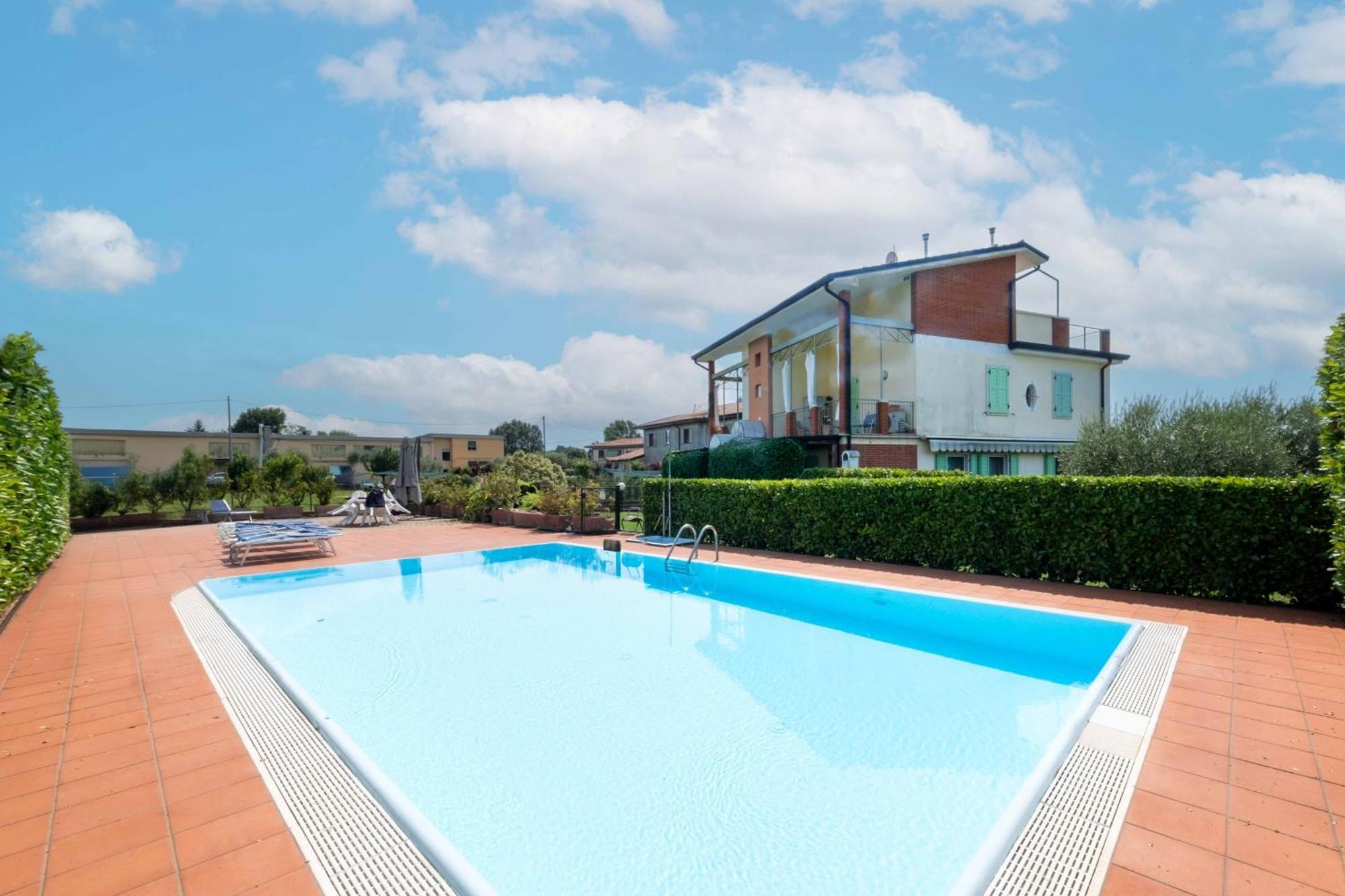 Apartmentsgarda - Rosa Chiare Bardolino Buitenkant foto